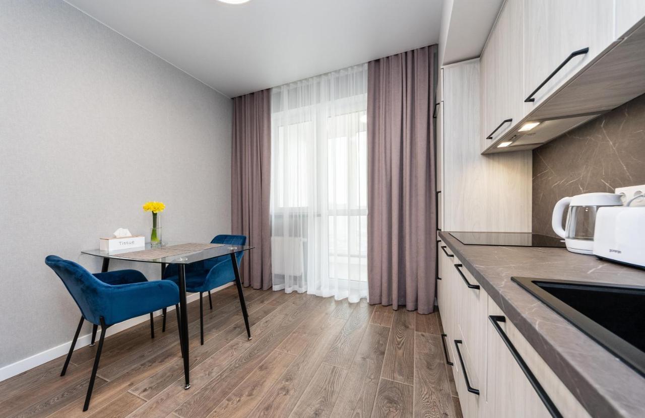 Квартира В Жк Лебединый, Ревуцкого 40 В, Метро Харьковская Позняки Kiev Exterior foto