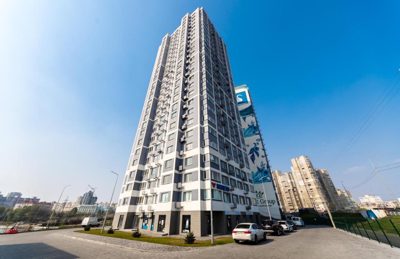 Квартира В Жк Лебединый, Ревуцкого 40 В, Метро Харьковская Позняки Kiev Exterior foto